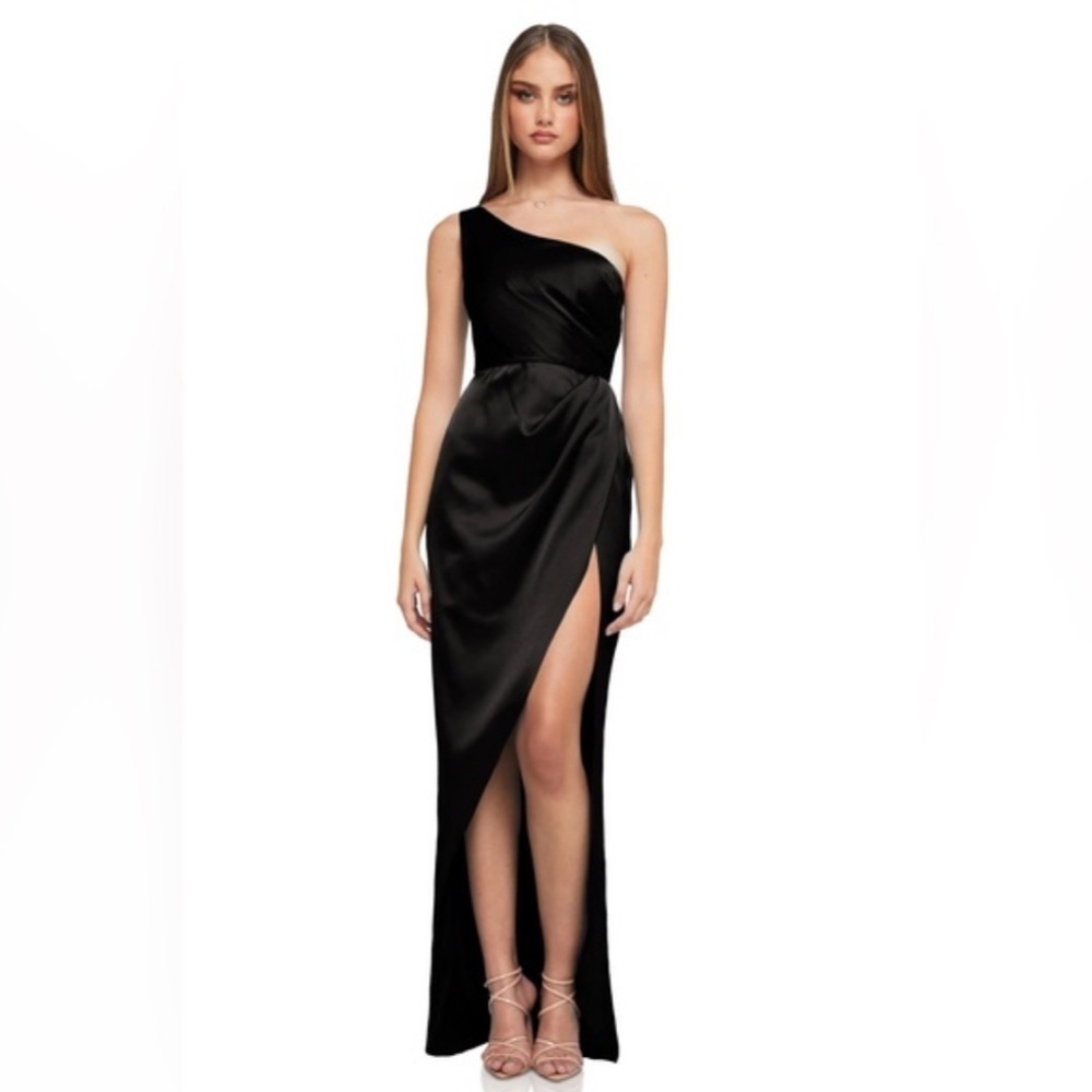 Nookie Black One-Shoulder Virtue Gown